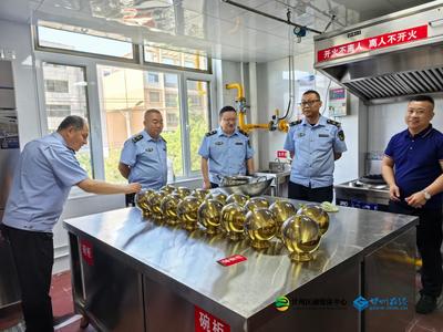 甘州區東街市場監管所:開展餐飲具洗消保潔專項檢查 守護群眾&ldquo;舌尖上的安全&rdquo;